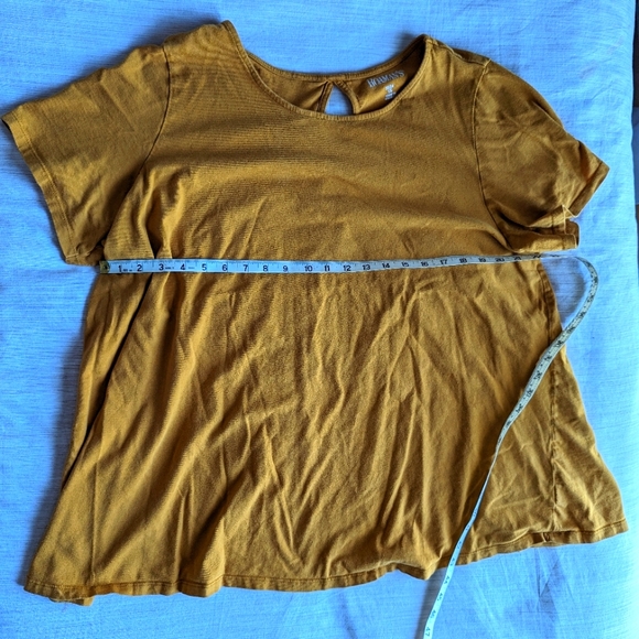 Plus size Roaman's flowy mustard yellow blouse, keyhole neck, 100% soft cotton - Picture 7 of 9